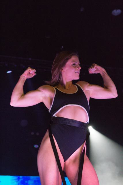 Casia Fashion show, flex (Photo)